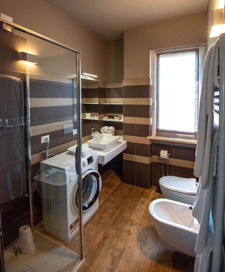 Sirmio Apartments - Narnia Stay Сірміоне Екстер'єр фото