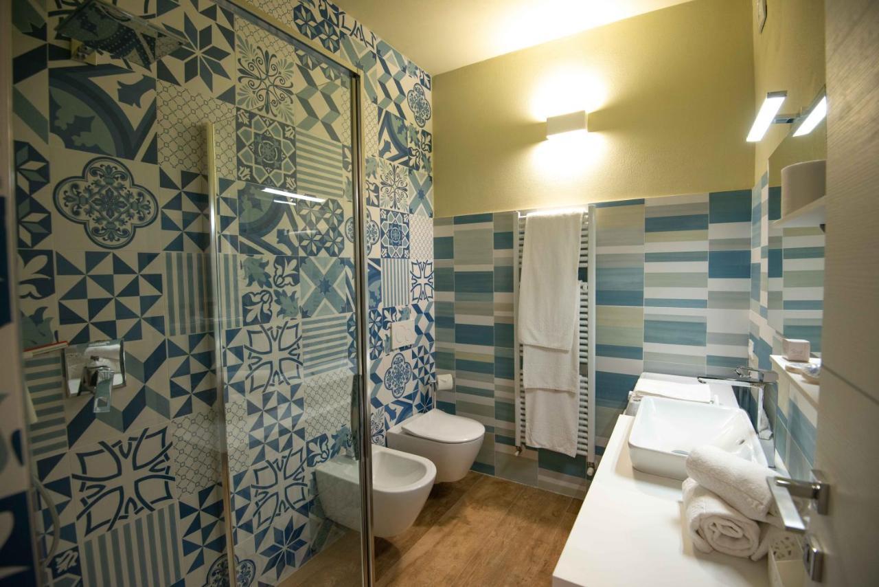 Sirmio Apartments - Narnia Stay Сірміоне Екстер'єр фото