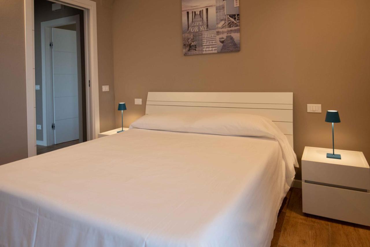 Sirmio Apartments - Narnia Stay Сірміоне Екстер'єр фото