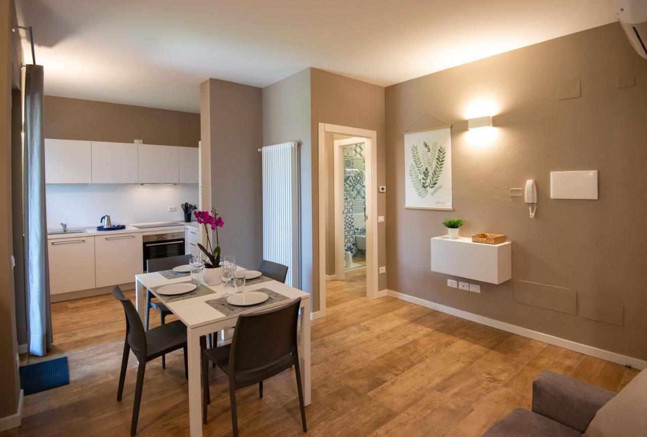 Sirmio Apartments - Narnia Stay Сірміоне Екстер'єр фото