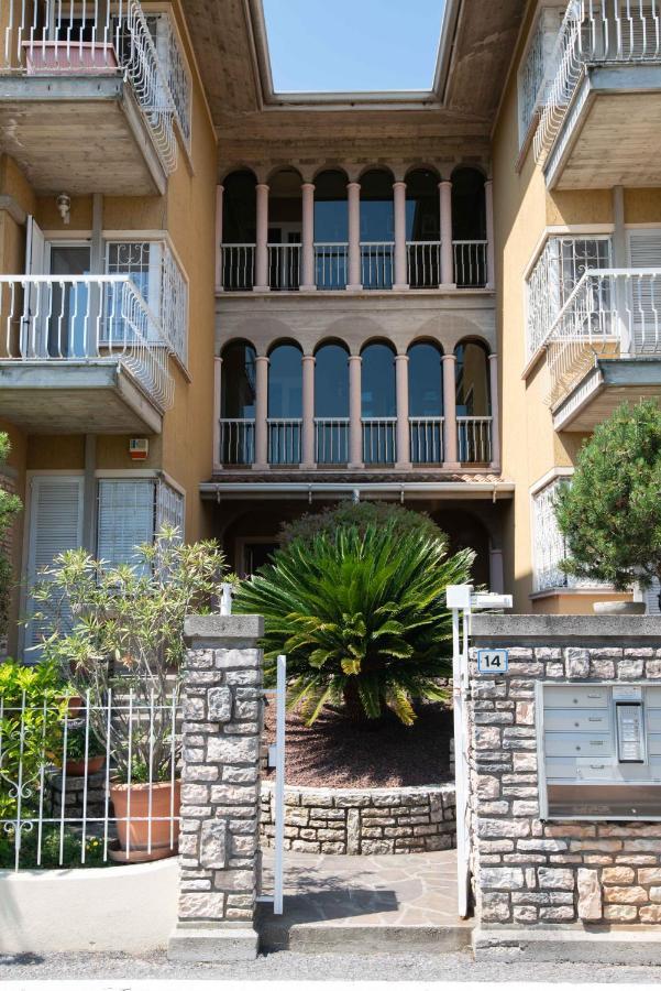 Sirmio Apartments - Narnia Stay Сірміоне Екстер'єр фото