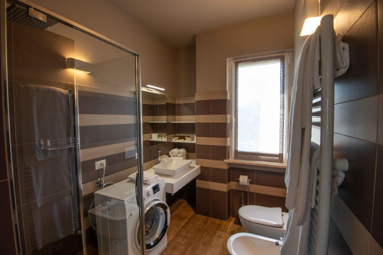 Sirmio Apartments - Narnia Stay Сірміоне Екстер'єр фото